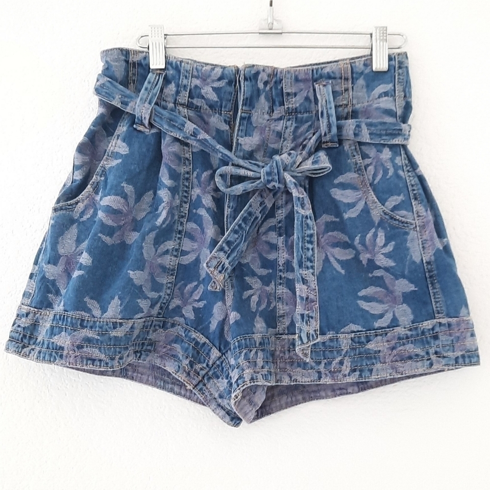 Happy X Nature Kate Hudson Adventure Floral Paper Bag Shorts 2